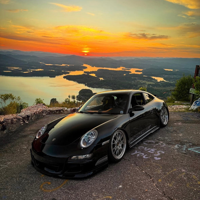 BetterBodies Motorsport Porsche 997 Carrera Mach II side skirts in polyurethane for narrow body 2005–2012 model.