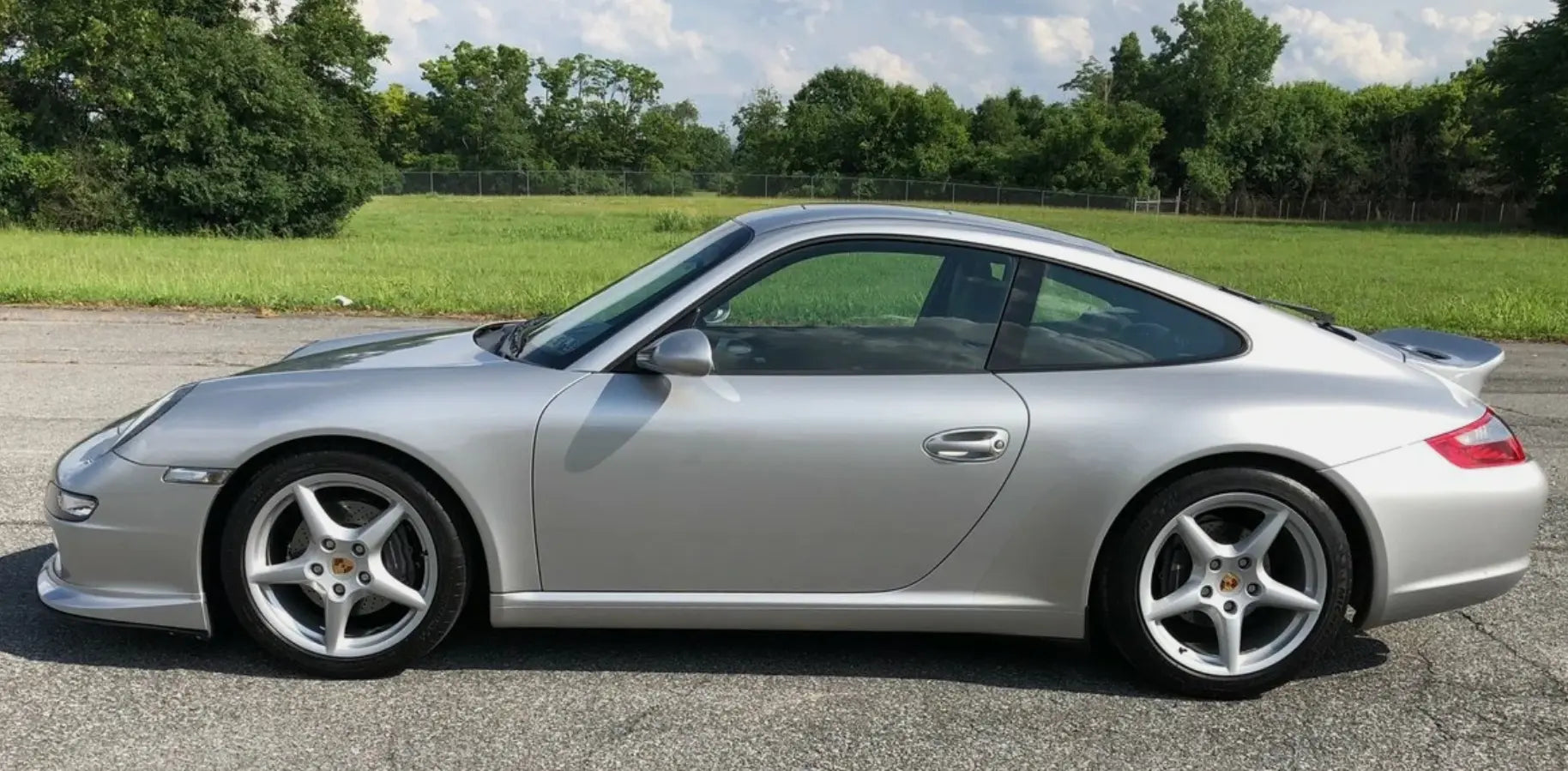 PORSCHE 997 CARRERA 2005–2012 BOLT-ON DUCKTAIL SPOILER FOR PORSCHE 997 REAR WING FIBERGLASS UPGRADE RACING STYLE REAR DECK LID CONVERSION VOSSTEK