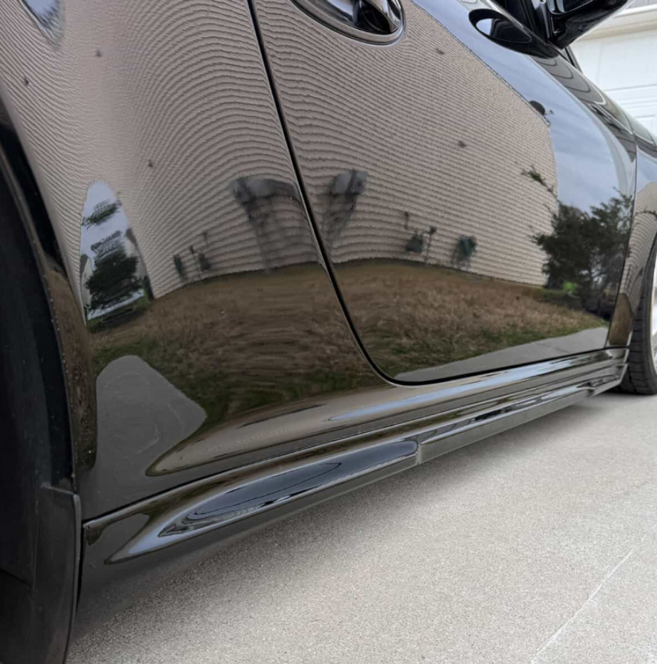Fiberglass Porsche 997 Mach II Side Skirts for Carrera and GT3 Narrow Body, featuring sleek rocker panels from BetterBodies Motorsport.