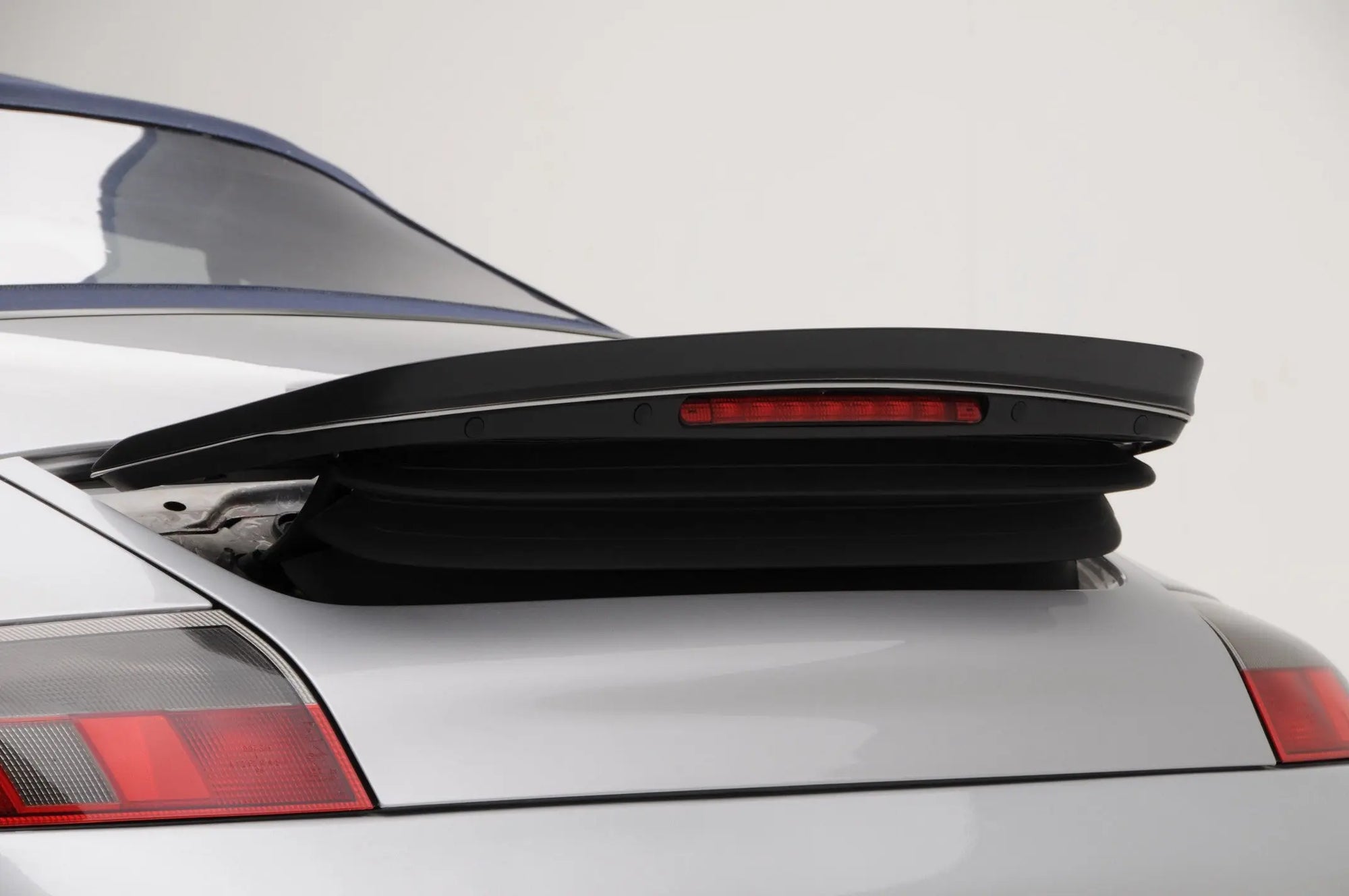 PORSCHE 996 CARRERA 1999–2004 AERO POLYURETHANE SMALL WING SPOILER FOR PORSCHE 996 UPGRADE RACING STYLE REAR DECK LID ENHANCEMENT VOSSTEK