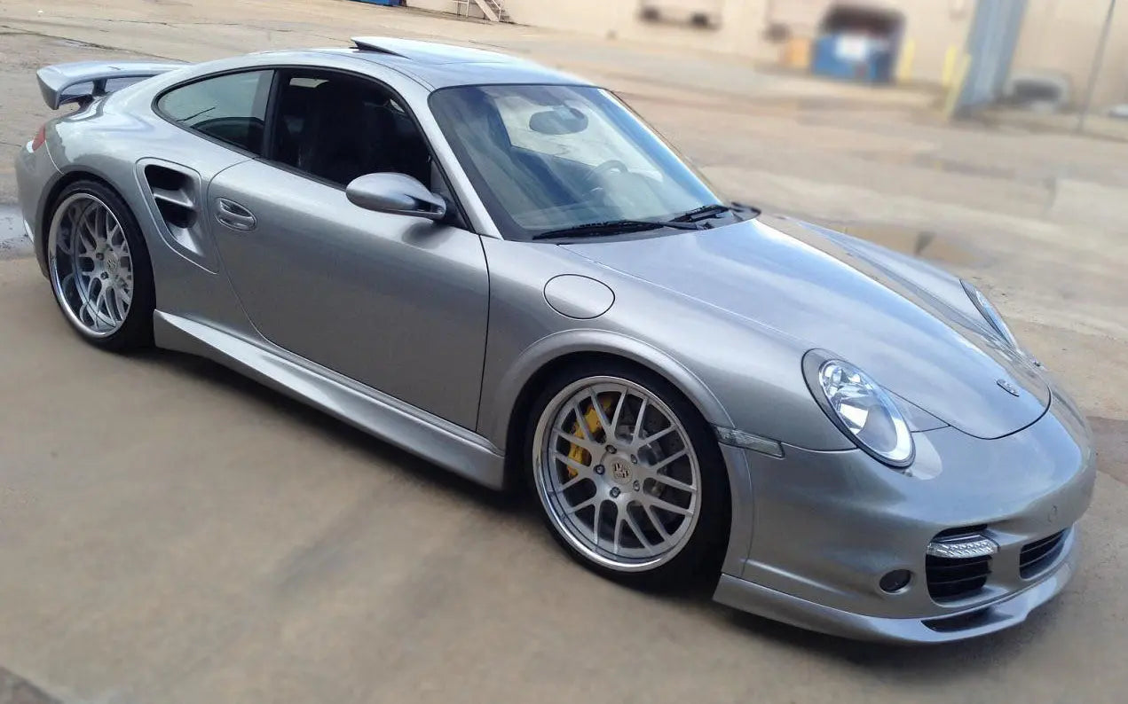 PORSCHE 997 TURBO 2007–2009 POLYURETHANE FRONT BUMPER WITH TEKART LOOK FOR PORSCHE 997 AERO UPGRADE RACING STYLE FRONT END CONVERSION VOSSTEK